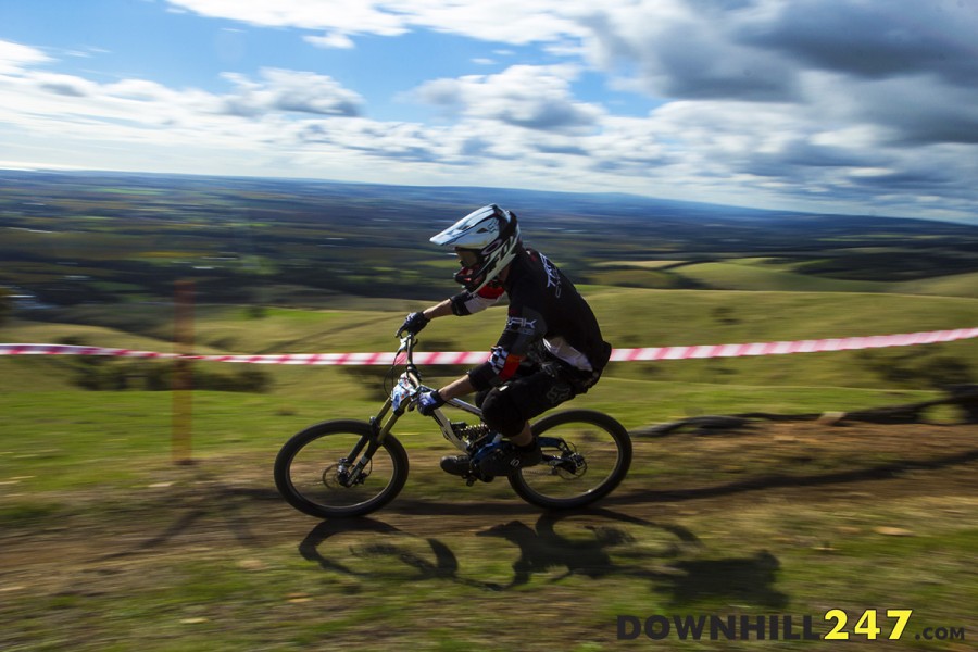 The Trak Cycles downhill247.com team had a mixed weekend results wise!