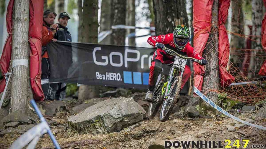 Troy Brosnan screaming through here, out of the wood section and onward to  10th place, and the best-placed Aussie in Mens ahead of Sam Hill in 15th. 