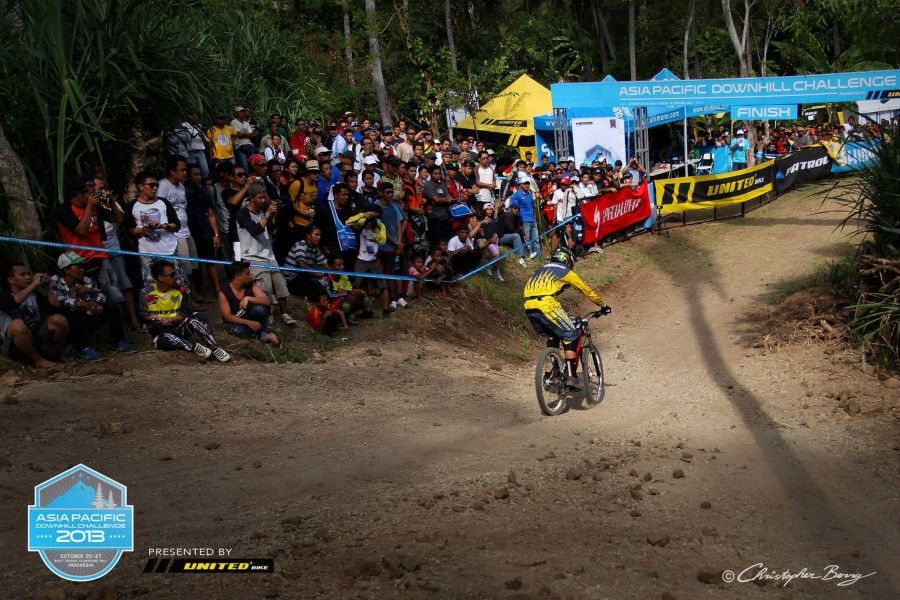 Crowds lined the track going crazy for all the riders!