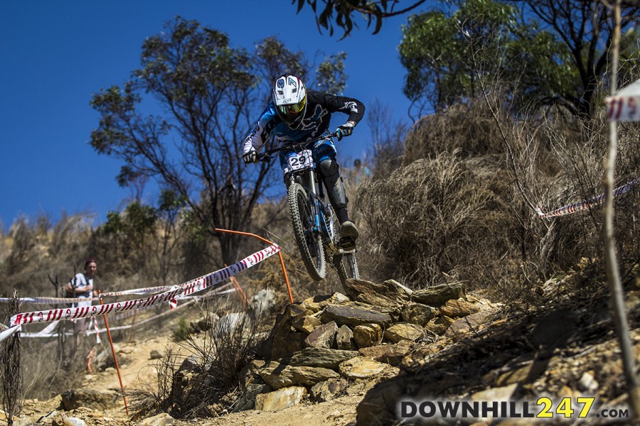 A huge contingent of riders are racing under the Giant banner, so much so it was hard to keep track of who was who! Will Rischbieth getting it done.