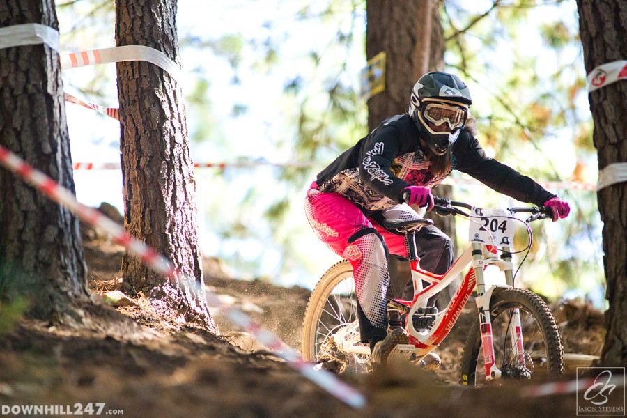 Hannah Beeton navigates some roots in some amazing natural light, no flashes here!