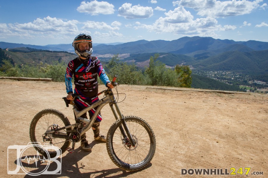 Tracey Hannah rode fast all weekend, seeding very well on Saturday afternoon. Both Tracey and Sik Mik turned heads all weekend in their matching kit, silent bikes and sheer speed. 