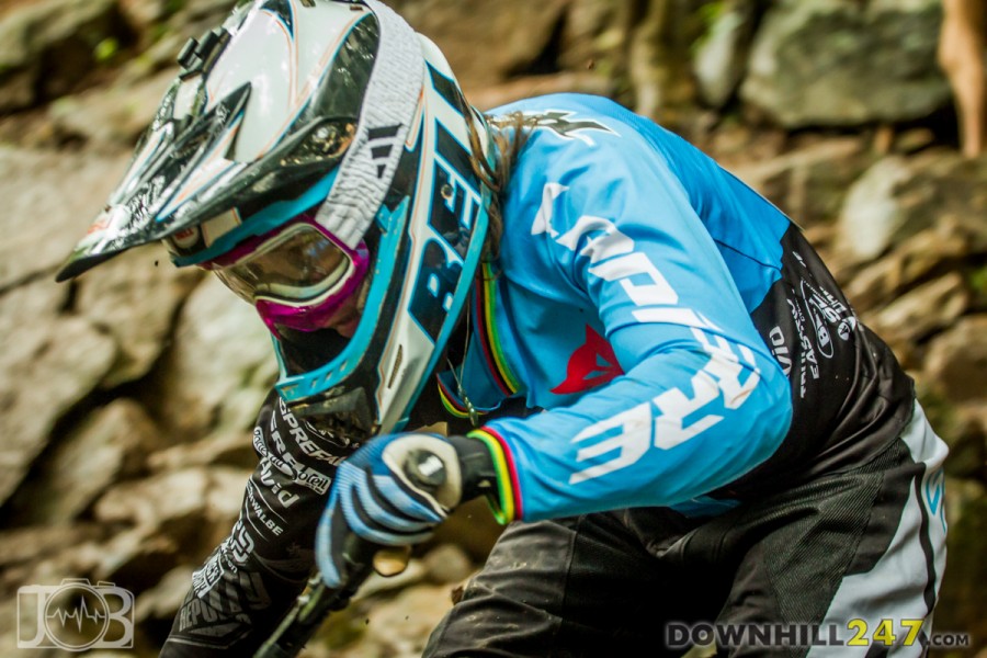 Blinky's teammate, Emmeline Ragot, fully focused during qualifying.