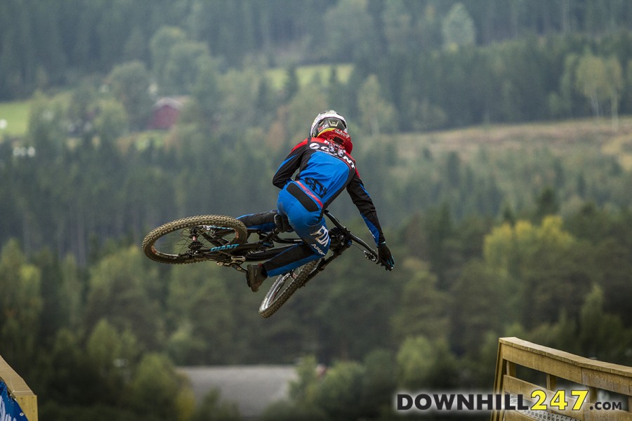 Even though it was World Championships there was still time for some fun in the morning practice, Danny Hart throwing a whip coming into the finish.