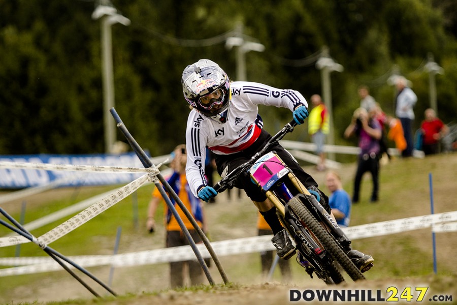 Up at the first two splits, it's never over until it's over though! Second fro Rachel Atherton this time.