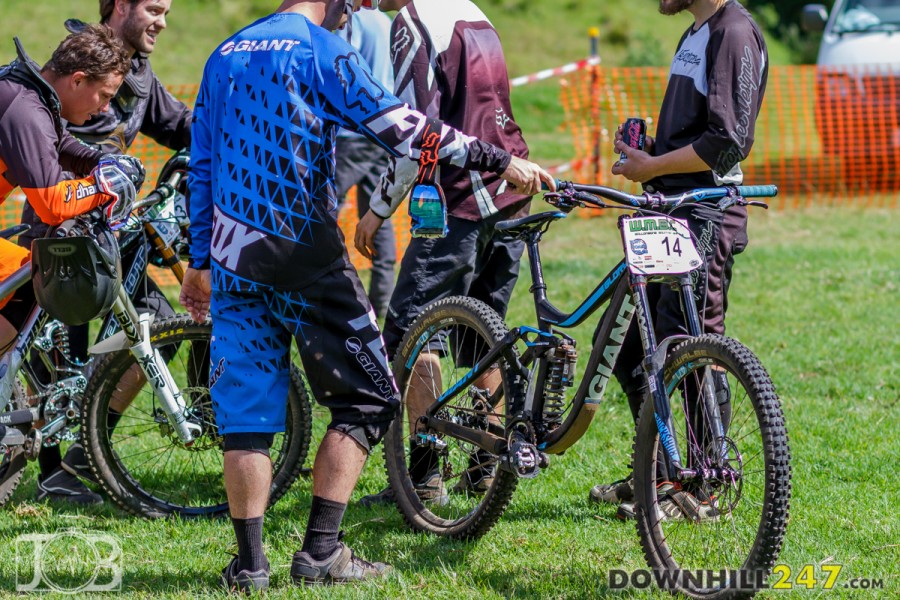 T Crimmins looked as natural as ever despite being on a brand new bike - commenting that the geometry has changed to his liking, and this year he has moved to a smaller frame size on 650B.