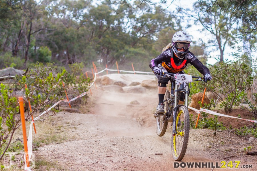 Sarah Booth took the Elite Women's title, with a 3.7 second lead over Junior World Champ, Tegan Molloy. who has just moved into Elite. Reportedly Molloy crashed during her race run; Thredbo will be one to watch! The Womens' field grows every year, a trend we all hope continues, embracing diversity and family within our sport.