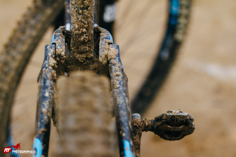 Changing conditions are all part of playing bikes! By racing may riders were coming off the mud tyres back onto their dry set up.