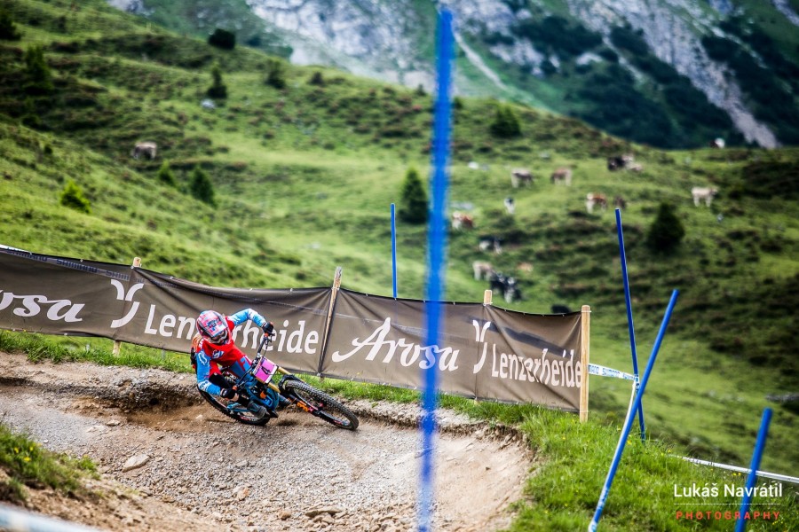 Last rider to come down the course, Tahnee Seagrave went hell for leather and delivered the closest female race we have seen for some time, she ended up second behind Rachel Atherton by just 0.7 of a second.