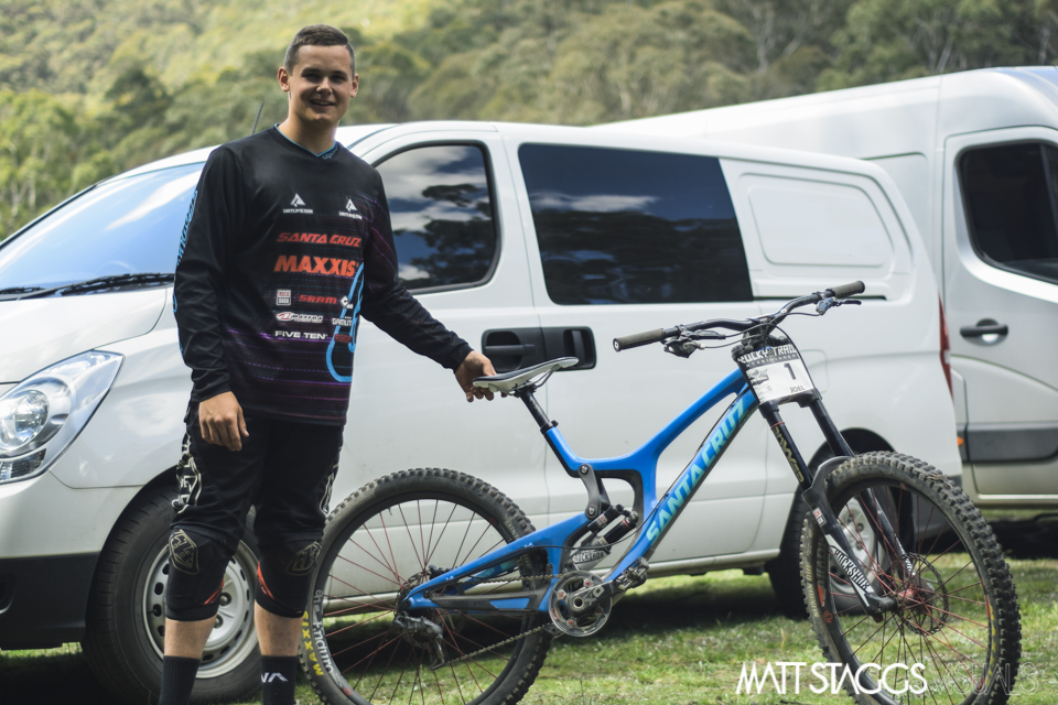 A new bike with the number 1 plate and a big smile, it must mean Joel took the win! These new Santa Cruzs stole the weekend with 1st i elite men and under 19 men.